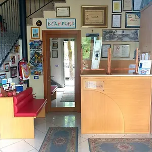 Acampora Hotel